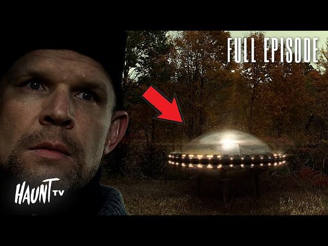 A Teen's Thrilling Escape from a Barn-Sized UFO!  | Close Encounters 212