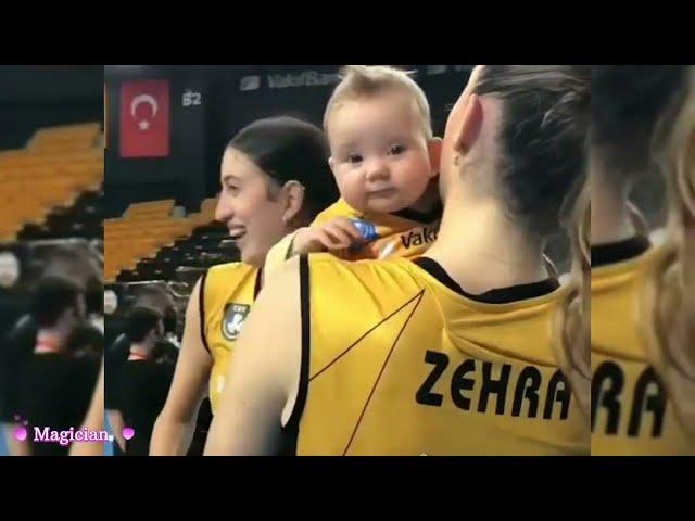 Zehra Gunes Playing With Assistant coach's Baby