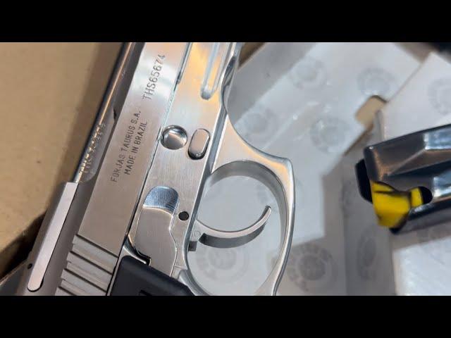 Taurus pt 99 ss made in brazil unboxing and first look review