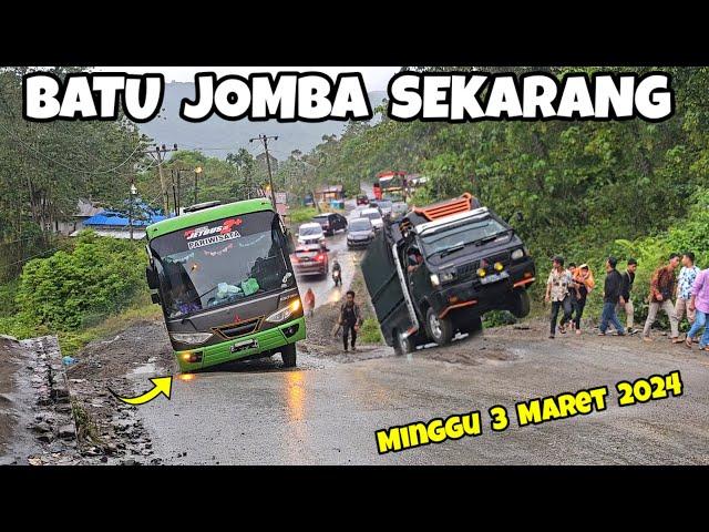 Batu Jomba Sekarang ll Bus Dan Truk Kewalahan Melewati Tanjakan Extrime Batu Jomba #BatuJomba