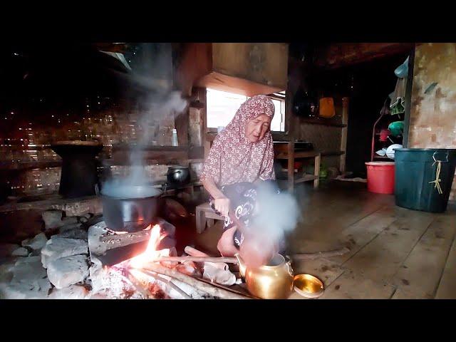 Begitu Sejuk Suasana Pagi Saat Menginap Di Rumah Emak Di Kampung