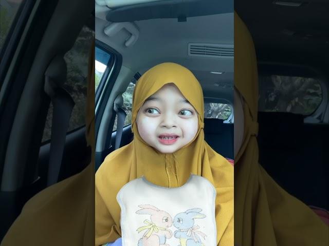 Baby Lala ketemu Bocah di jalan by Leyla Aderina