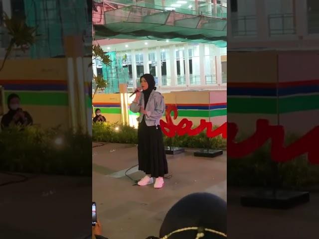 Ressa Live at Sarinah - Tak Ingin Usai (Keisya Levronka)