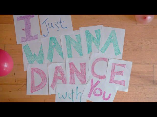 Sarah Morris - I Just Want To Dance With You [Official Video]