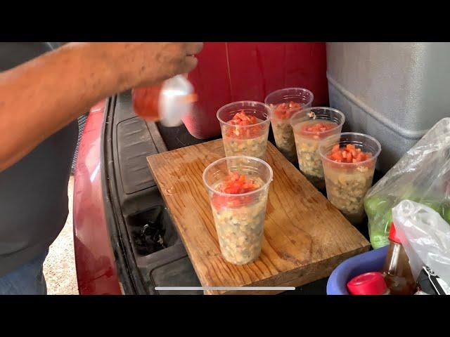 Así conocimos a mariskero en la venta de sus mariscos hoy empezó la venta de choros(almejitas)