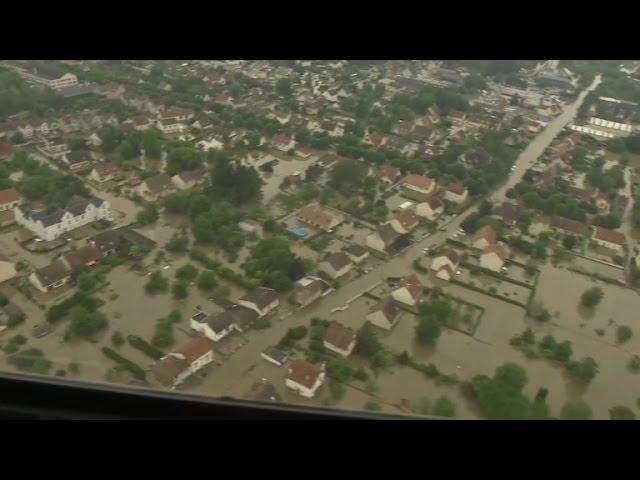 Residents evacuated after flash floods in Nemours