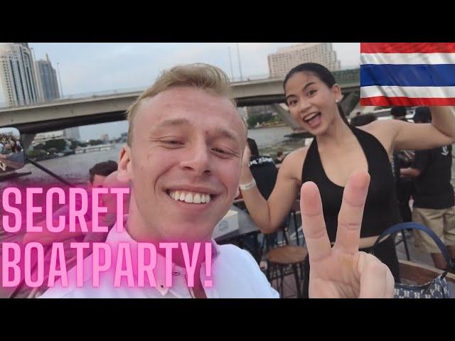 Epic Bangkok Boat Party With Hot Thai Girls! (Absolute Vibes)