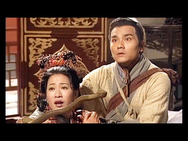 Jin Yong's Martial Arts! Emperor Chongzhen severs Ajiu's arm, and Yuan Chengzhi saves her in time!