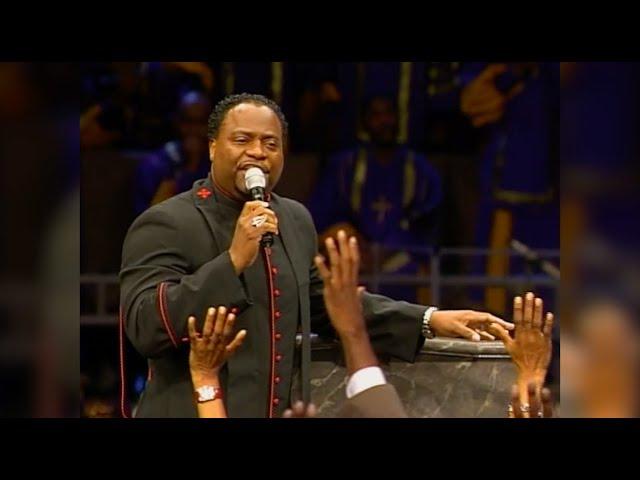 Bishop Eddie L. Long - Renew Your Mind! Crazy Praise Service (2004)