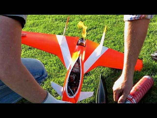 435 Kmh SAB Bajo Jet Voll GFK Kolibri T-25 Turbine Jet , Speedflugtag Bad Wünnenberg Okt. 2014 *HD*