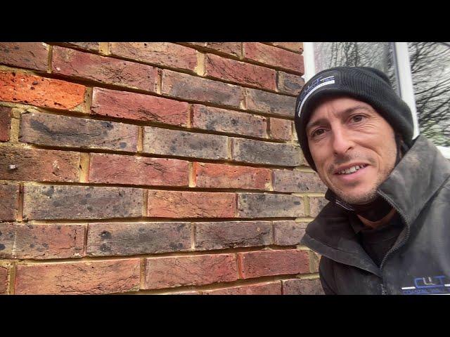 Bricklaying - How to Replace damaged bricks on walls.