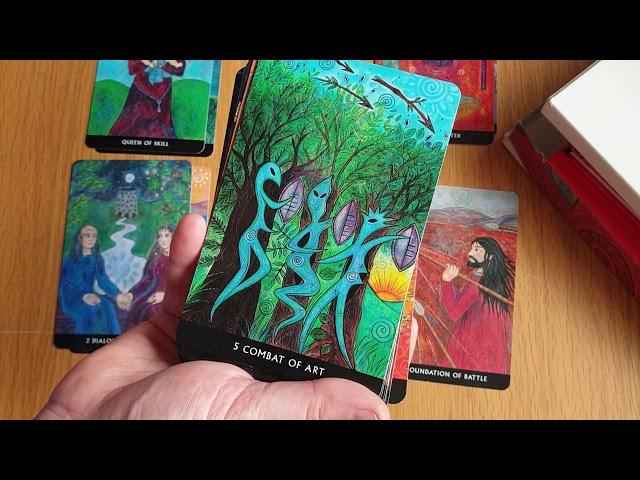 Celtic Wisdom Tarot by Caitlin Matthews  -  Unboxing and Deck Flick Thru