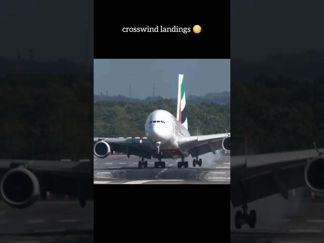 Normal Landings VS Crosswind landings  #shorts #crosswind #landing