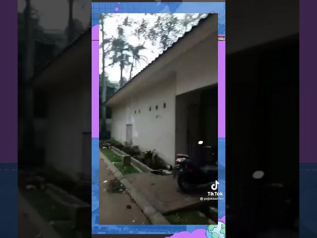 Onum security yg ketauan ngintip istri org lagi kencing