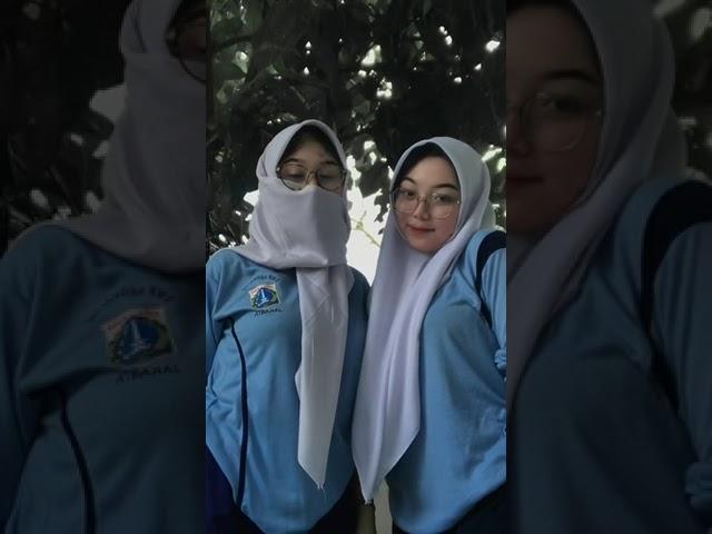 Jilbab pake kacamata damagenya nambah #jilbabkacamata #ukhtycantik #ukhtysma #sma #feedshorts