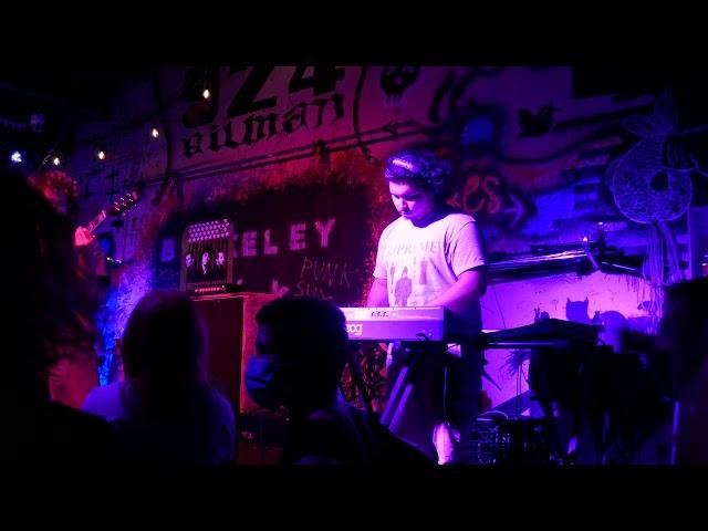 Moms With Bangs - Live in Berkeley, CA - 2022.03.20 [Full Show]