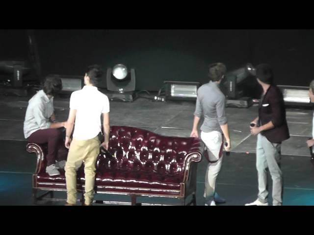 One Direction - Answers Twitter Questions ( 6.8.12 San Diego) - HD