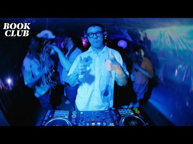 Energetic UK Garage & House Mix at a New York Basement Party | Silkshirt