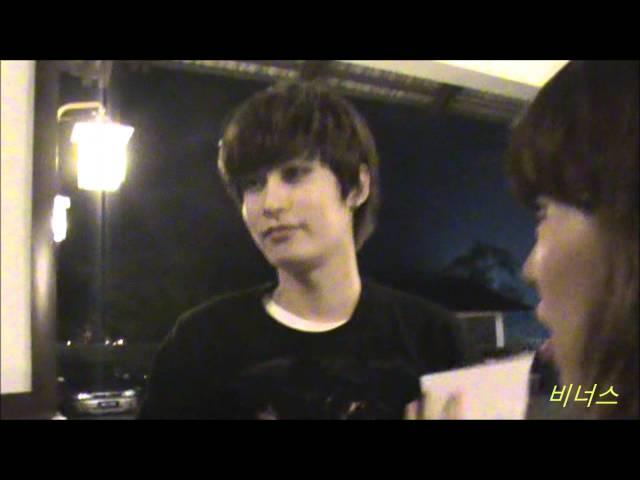 121105 Block B 재효(Jaehyo) sign for me @blockbhyo Thanks^_______^