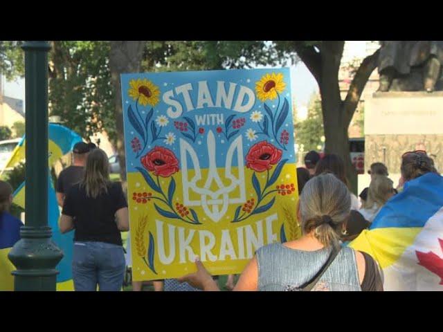 Hundreds gather to raise awareness about Ukrainian prisoners of war