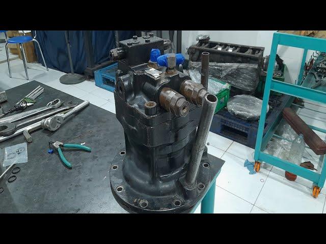 RESEAL SWING MOTOR EXCAVATOR KOBELCO SK 200-8