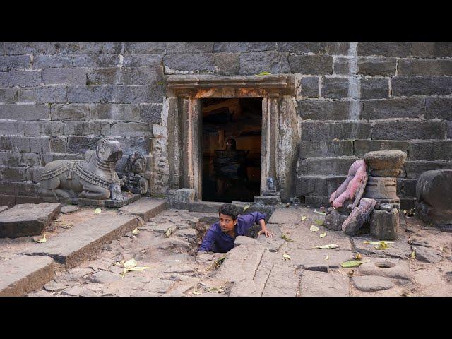 ऐसा प्राचीन मंदिर जिसमे सूरज की किरने कभी नहीं पोहोचती और न ही बाहर की कोई आवाज...