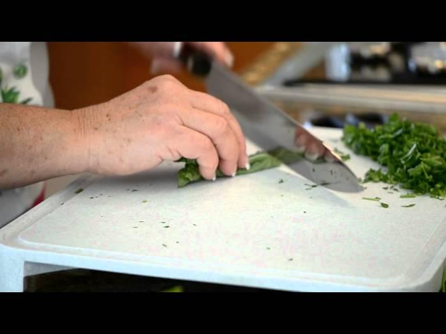 How To Mince & Chiffonade Fresh Herbs & Greens