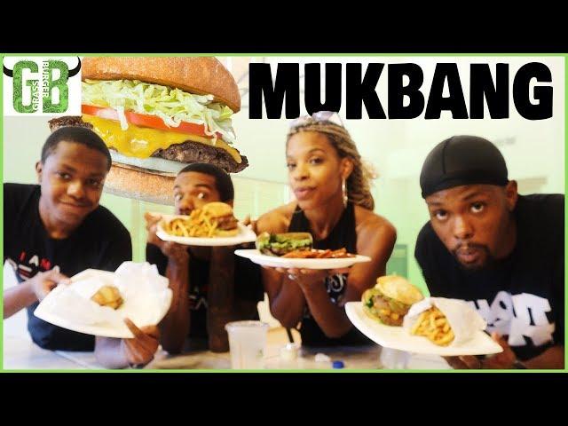 Family Mukbang - Grassburger Mukbang! + Who Are Our Favorite Influencers To Watch?