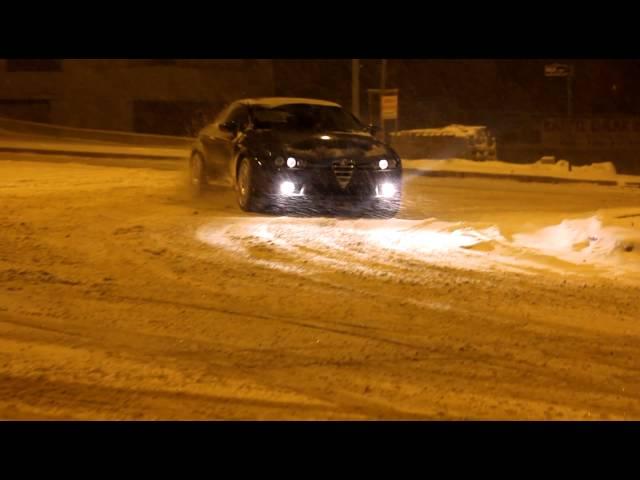 Alfa Romeo Brera 3.2 q4 on snow