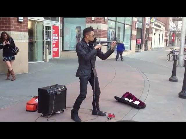 Street Musician – What a Amazing Violinist playing in the streets of the World.