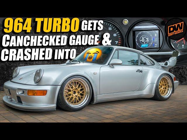 964 Turbo gets Canchecked Gauge & Crashed Into :(