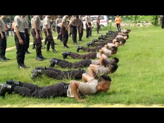 Begini cara polisi baru latihan