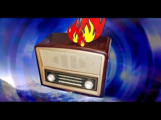 1950s Valve Radio First Switch On After Many Decades! Flames?