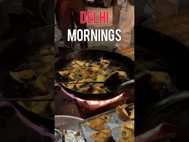 Street Food#food #foodie #foodvlog #minivlog #streetfood #indianfood #momos #delhi #tasty #spicy