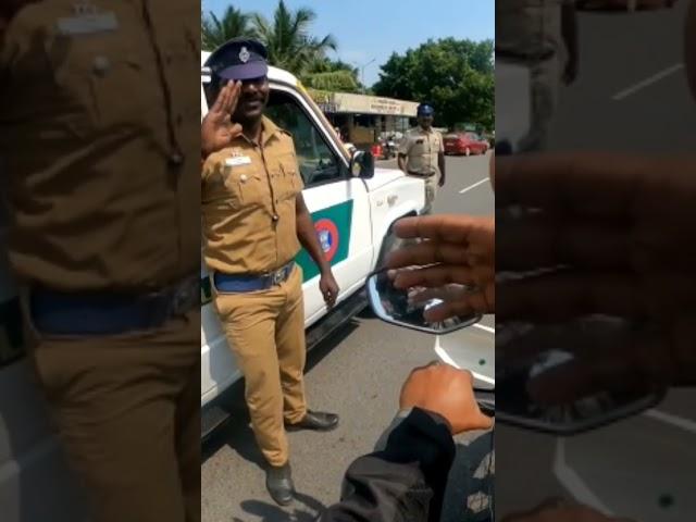 LOOK HOW TAMIL NADU POLICE RESPECTS INDIAN ARMY ️