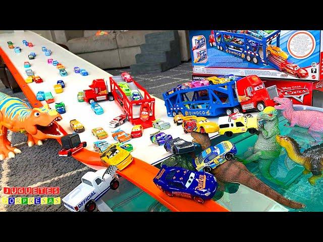 TRANSPORTADOR DE CRUZ RAMIREZ Y RAYO MCQUEEN CAMPEONATO Con de Carros de Carrera DISNEY CAR 3