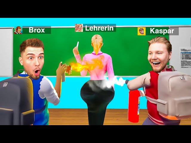 Der LUSTIGSTE PRANK an LEHRER?! (Schule Simulator)