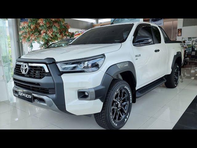 Toyota Hilux Revo Smart Cab 4x4 2.8 Rocco AT