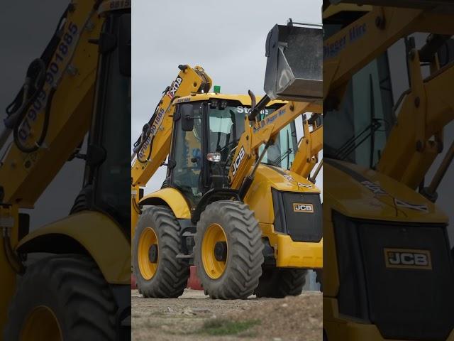 JCB 4CX Backhoe Loader Platinum Pro