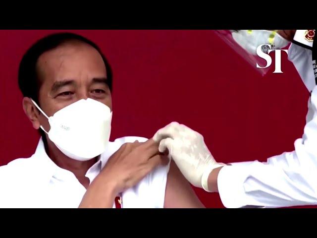 Indonesian President Joko Widodo receives Chinese vaccine