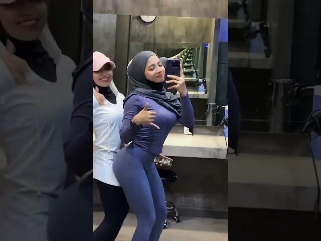 Oklin Fia jilbab ketat  #oklin #oklinfia #viral #lucu #ukhti #solehot #hijabers #jilbab #bodygoals