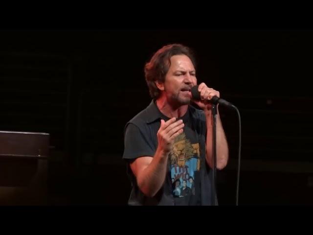 Pearl Jam - Live At Philadelphia, Pa 2016-04-29 (Ten Full Album Live)