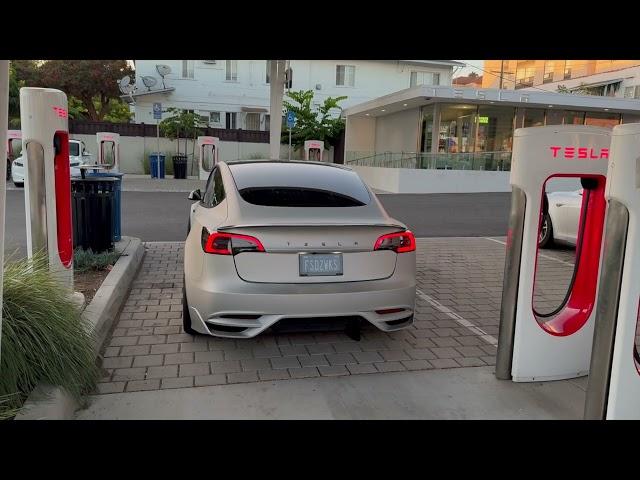 Actually Smart Summon (ASS) — Tesla goes driverless within parking lots, we compare HW3 vs HW4