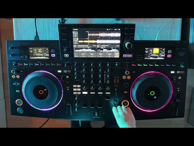 Pro DJ Mixes On Pioneer DJ Opus Quad