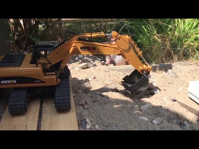 Huina 580 RC Excavator - Full Metal 2018 Model (Remote Control)