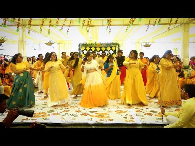 Bride Dancing with her Cousins | Best Haldi Dance | Twist | Love aaj kal | Rohan Sharma Choreography