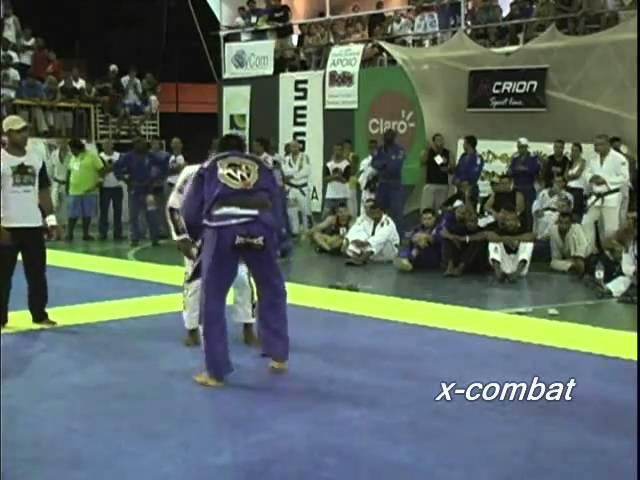 Fabrício Werdum x Ronaldo Jacaré by X-COMBAT