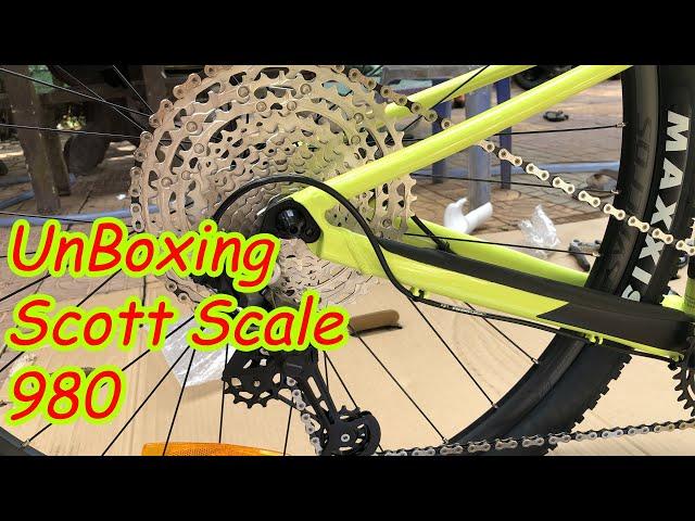 Unboxing Scott Scale 980