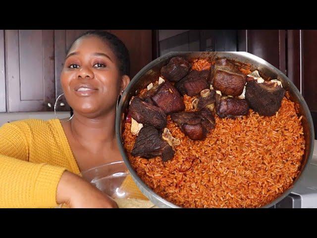 Cook With Me : I Cooked party Jollof Rice With Only 5 Ingredients ! & a secret ingredient