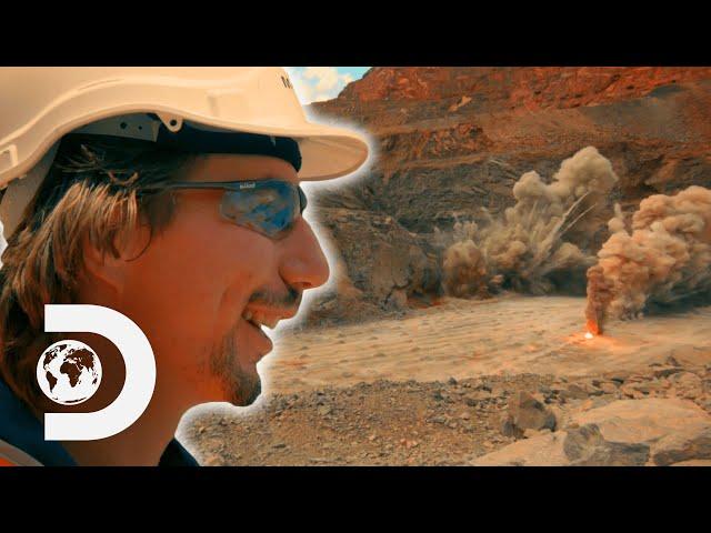 Parker Blows A Hole In Kalgoorlie's Super Pit Gold Mine | Gold Rush: Parker’s Trail